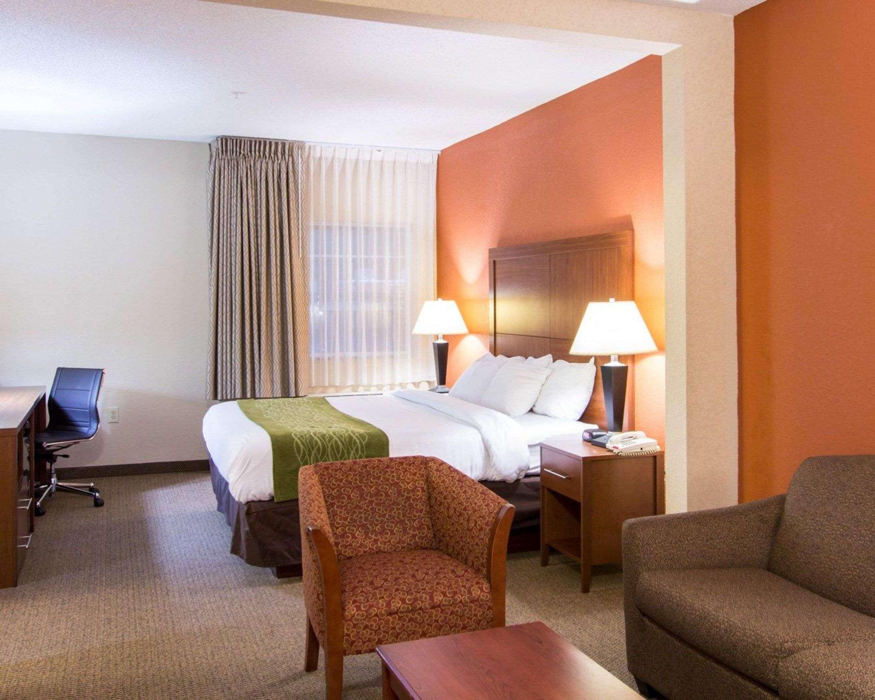 Comfort Inn & Suites Airport Convention Center North Charleston Eksteriør billede