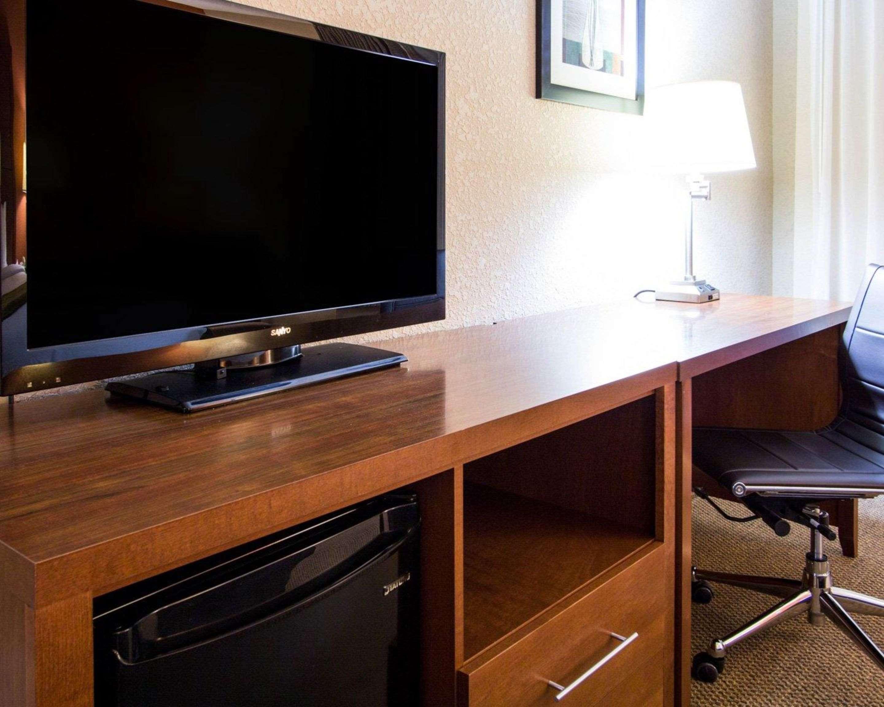 Comfort Inn & Suites Airport Convention Center North Charleston Eksteriør billede