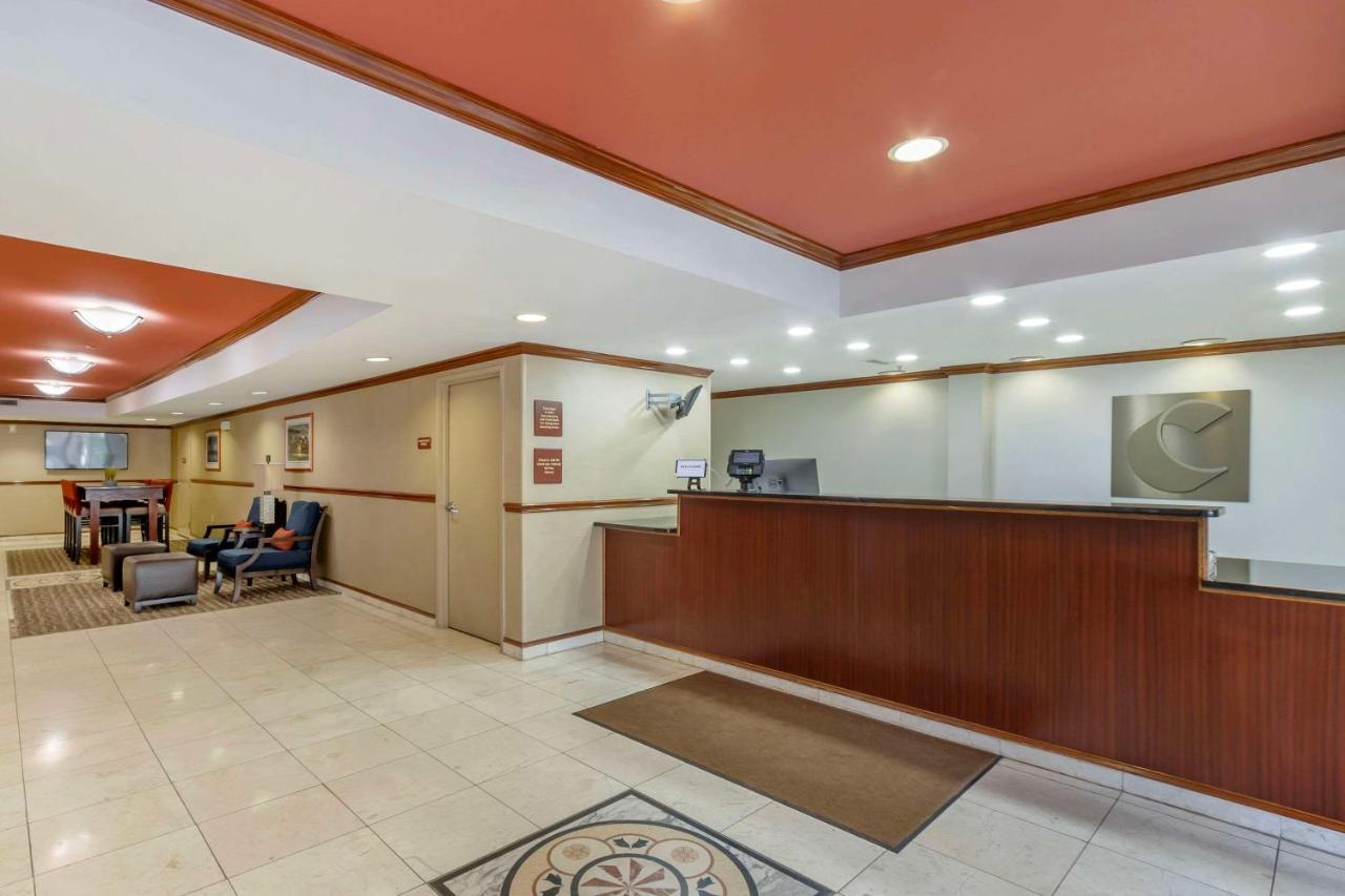 Comfort Inn & Suites Airport Convention Center North Charleston Eksteriør billede