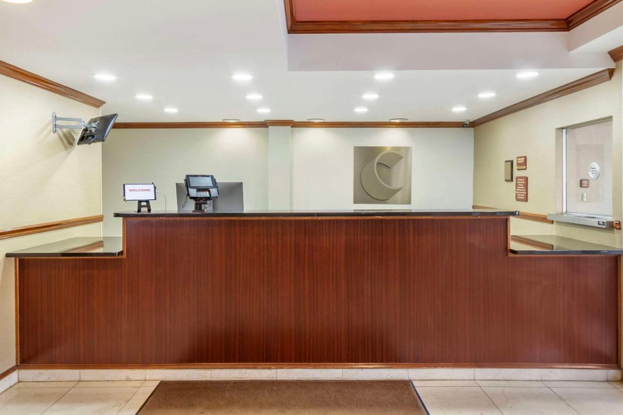 Comfort Inn & Suites Airport Convention Center North Charleston Eksteriør billede