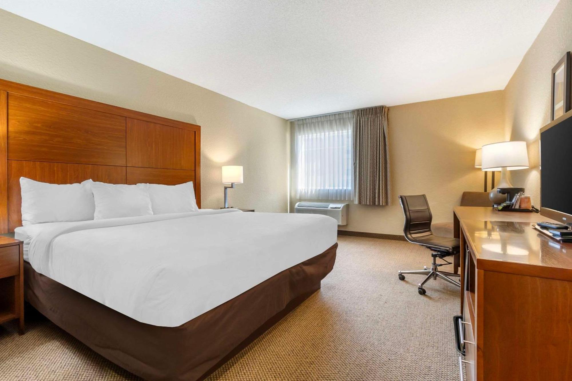Comfort Inn & Suites Airport Convention Center North Charleston Eksteriør billede