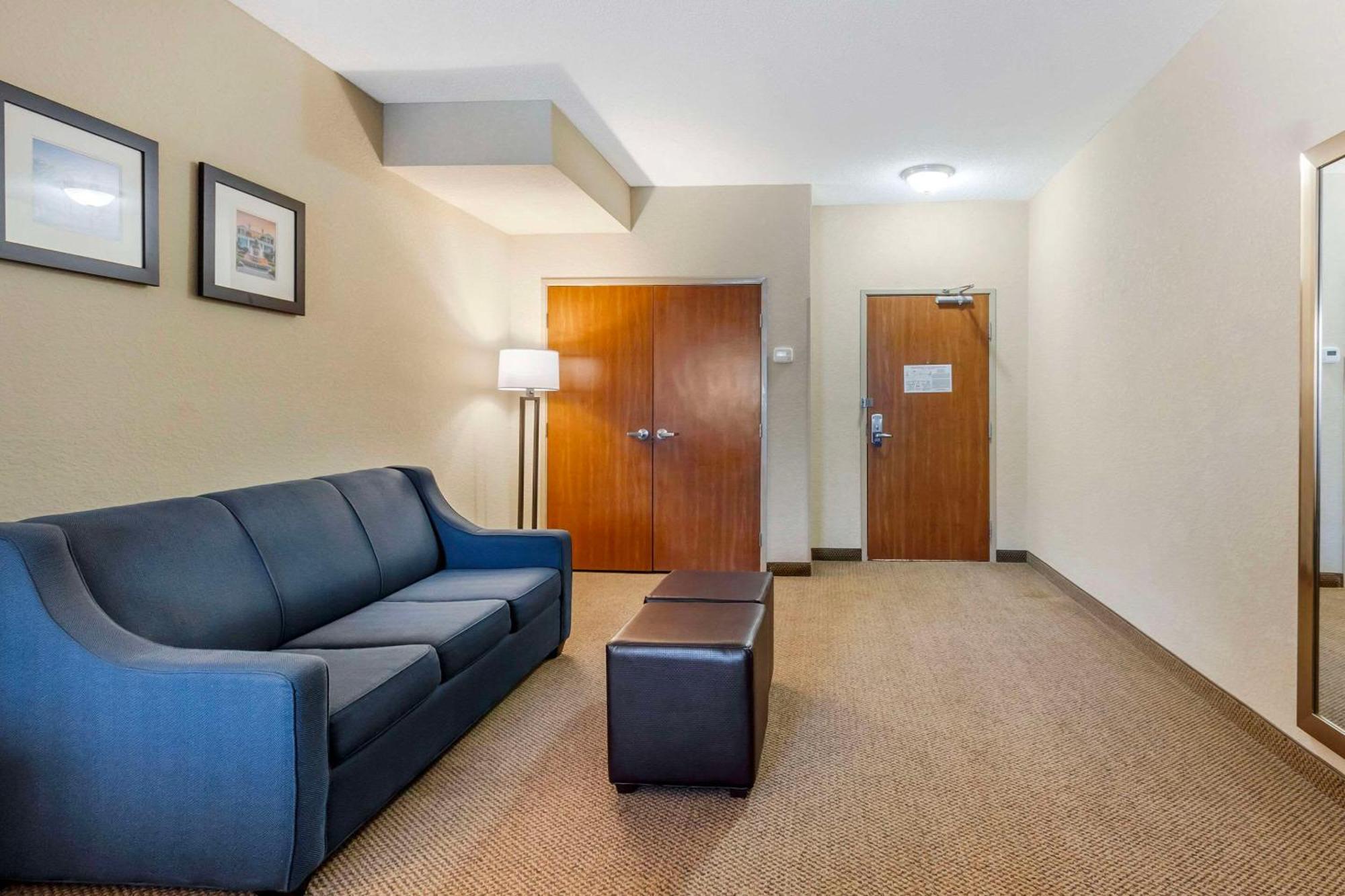Comfort Inn & Suites Airport Convention Center North Charleston Eksteriør billede