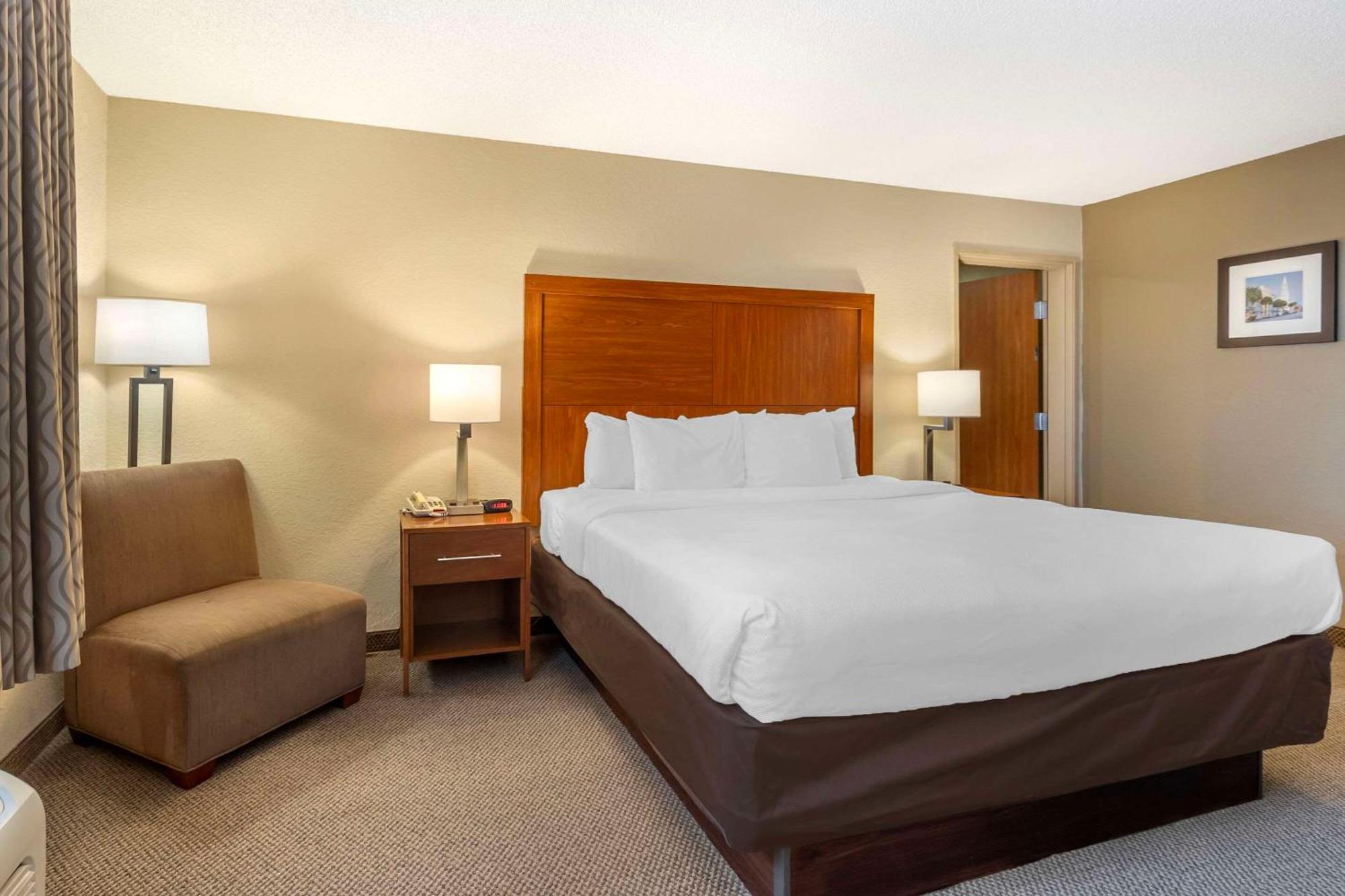 Comfort Inn & Suites Airport Convention Center North Charleston Eksteriør billede